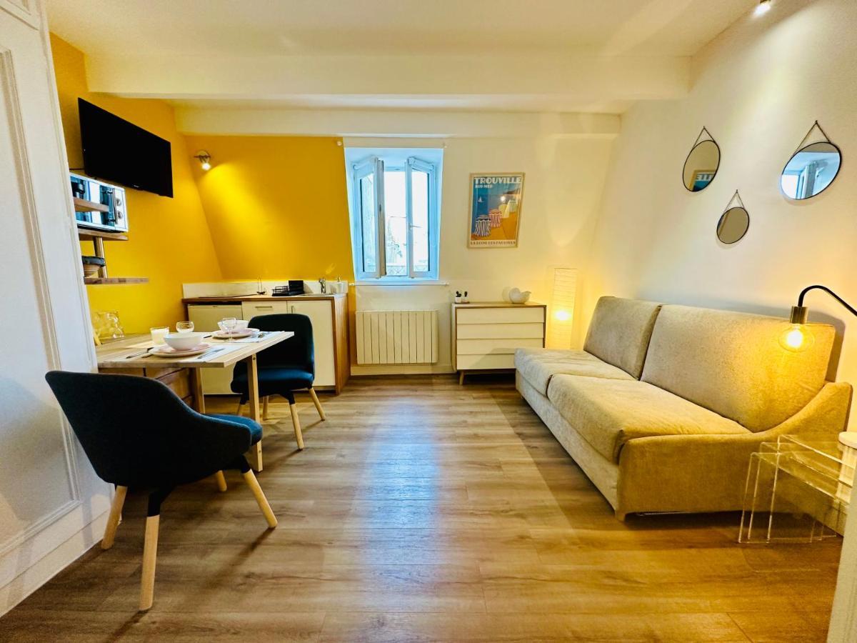 Studio Hissez Haut - Idealement Place, Plage, Restaurants, Commerces Trouville-sur-Mer Extérieur photo